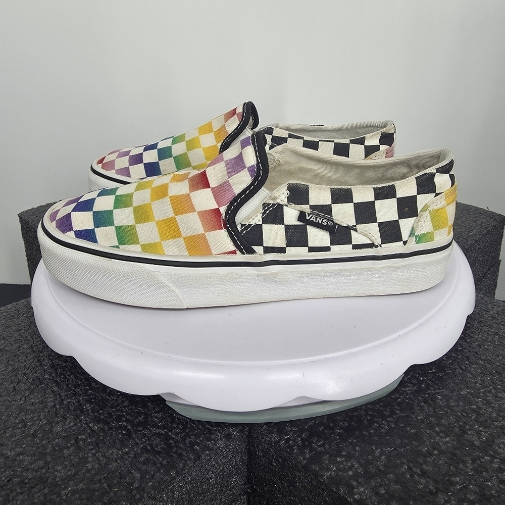 Vans Classic Slip-On Rainbow Checkerboard Sneakers Women’s Size 6.5 Shoes